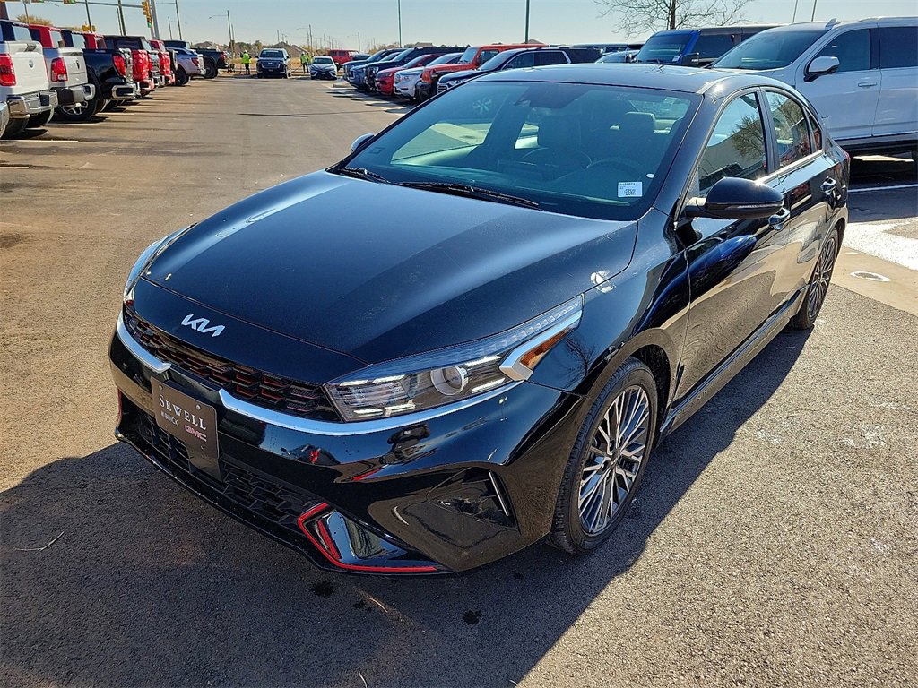 2024 Kia Forte GT-Line's photo