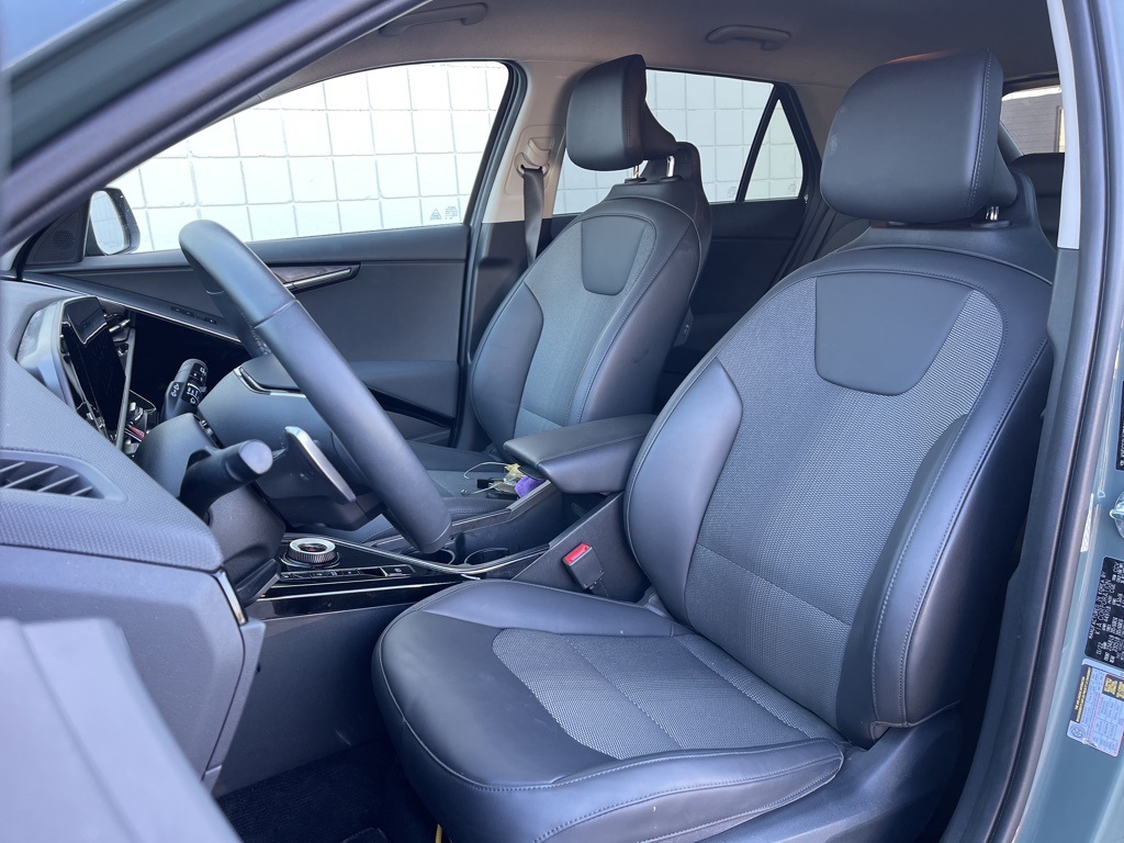 2023 Kia Niro Plug-In Hybrid EX photo 11