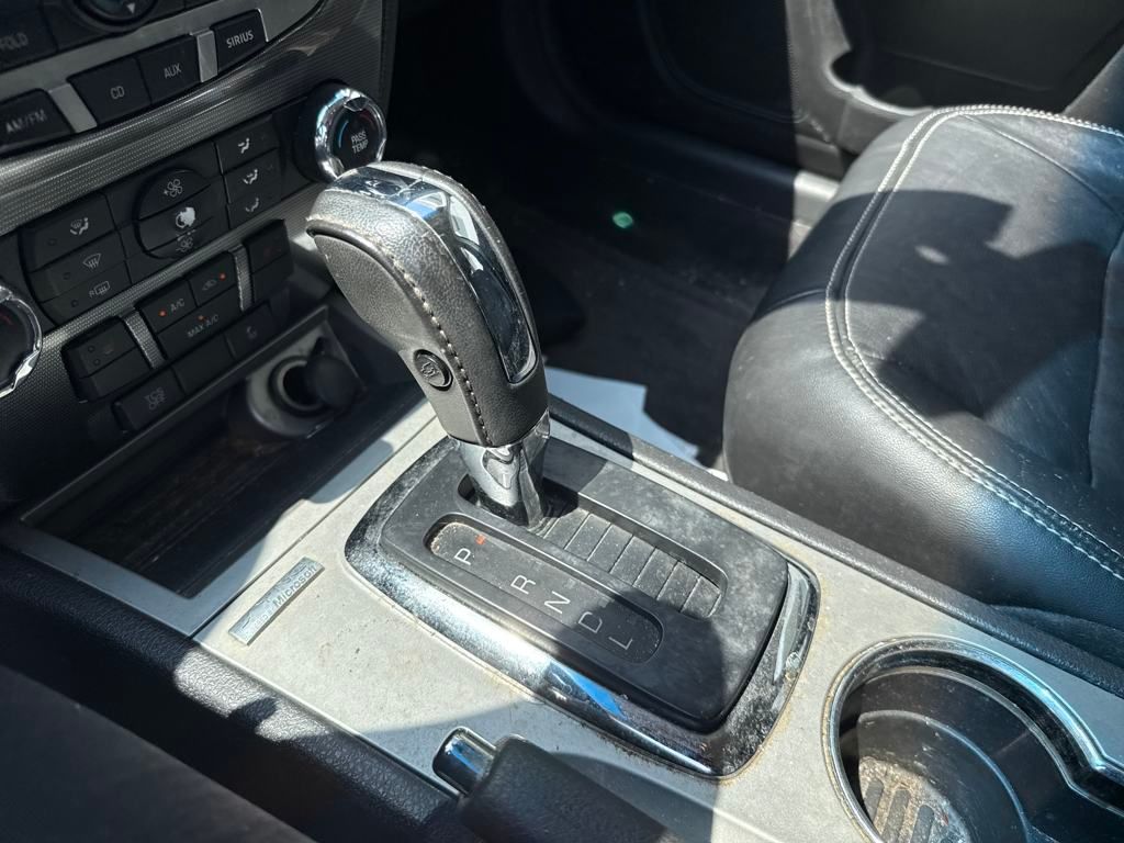 2012 Ford Fusion SEL photo 23