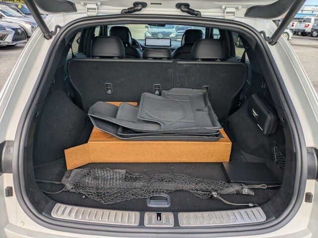 2024 Genesis GV70 3.5T Sport photo 12