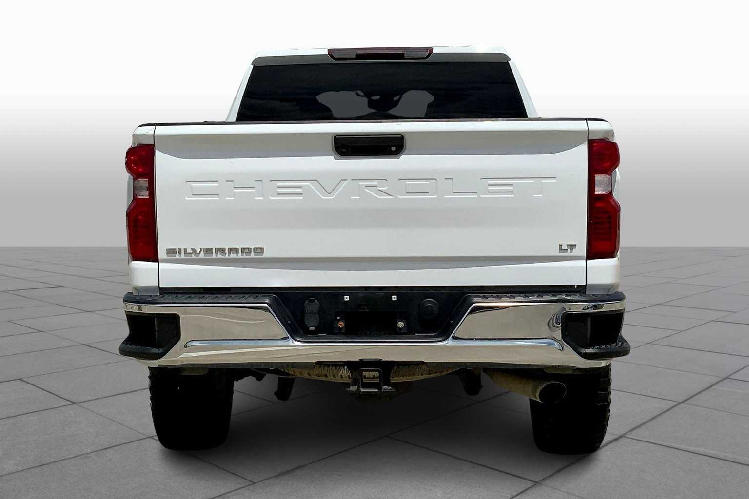 2020 Chevrolet Silverado 2500HD LT photo 4