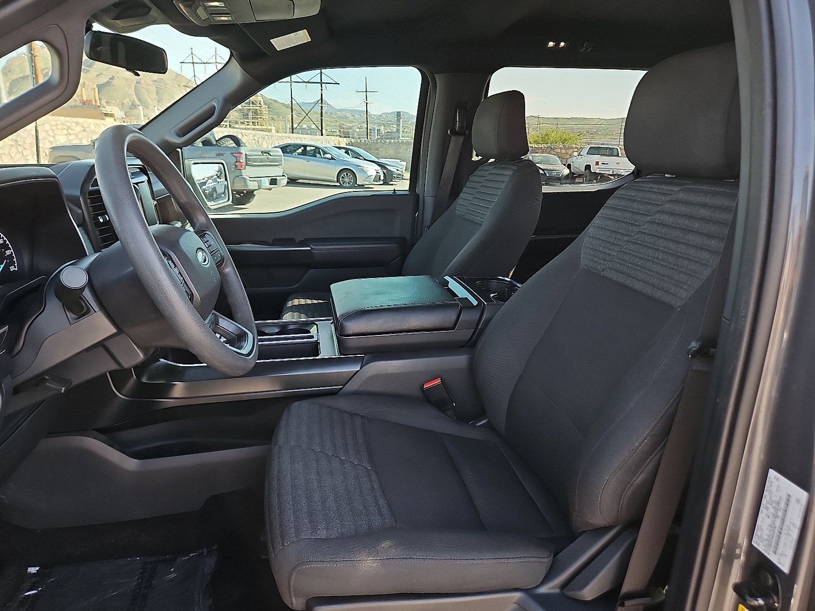 2022 Ford F-150 XL photo 9