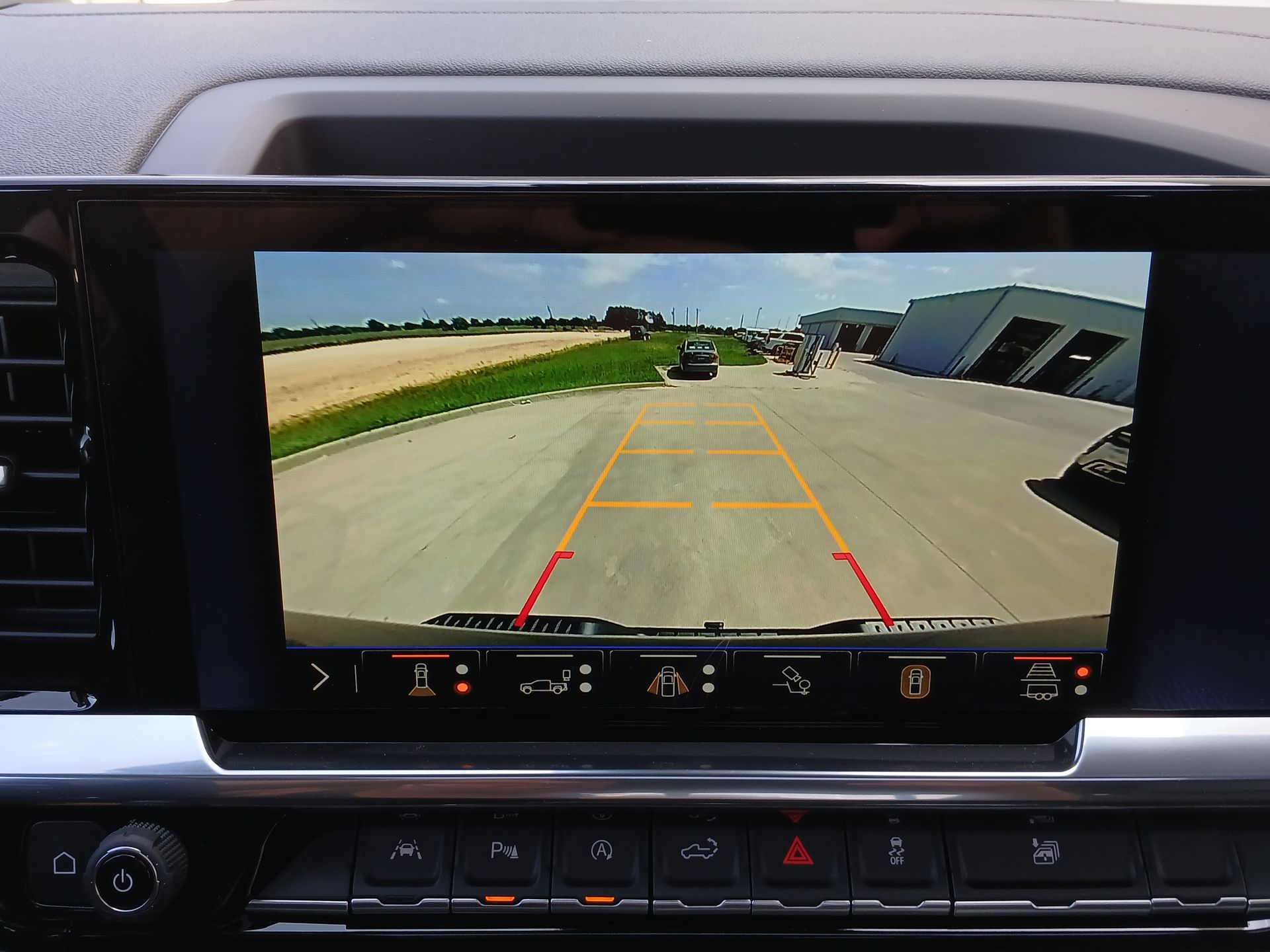 2025 Chevrolet Silverado High Country photo 15