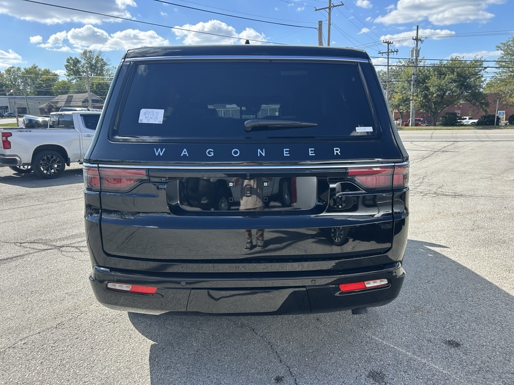2025 Jeep Wagoneer Series II photo 4