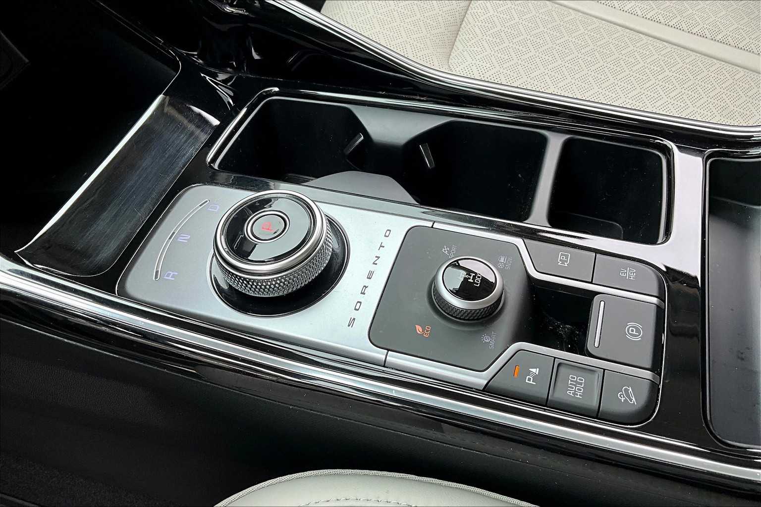 2022 Kia Sorento Plug-In Hybrid SX photo 13