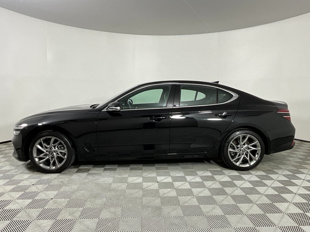 2022 Genesis G70 2.0T photo 2