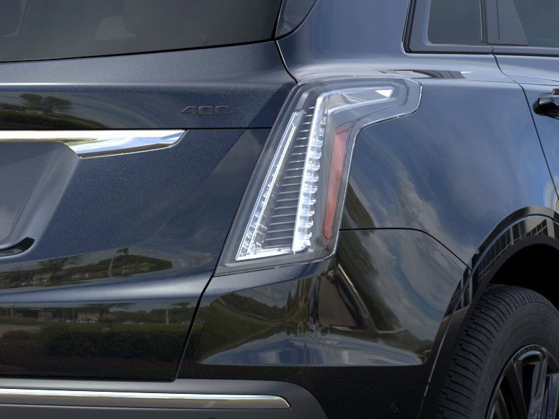 2025 Cadillac XT5 Sport photo 3