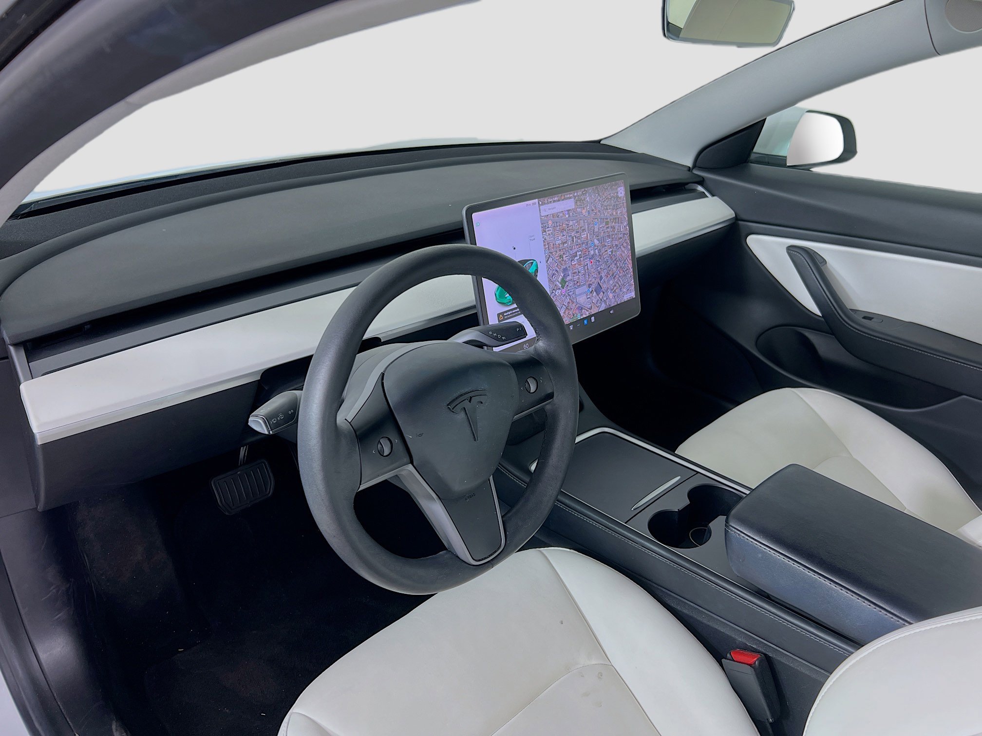 2021 Tesla Model 3 Standard Range Plus photo 3