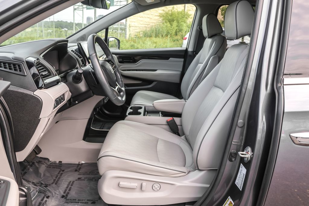 2021 Honda Odyssey Elite photo 4