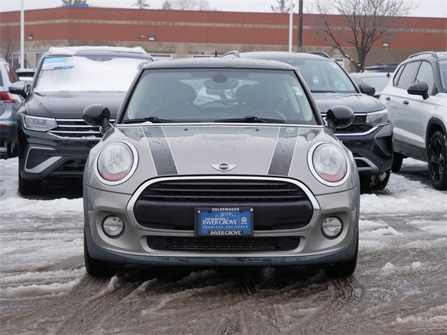 Used 2018 MINI Cooper Base with VIN WMWXP5C52J2G61839 for sale in Inver Grove Heights, Minnesota