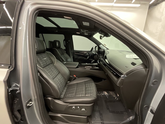 2024 Toyota RAV4 ESV V-Series photo 23