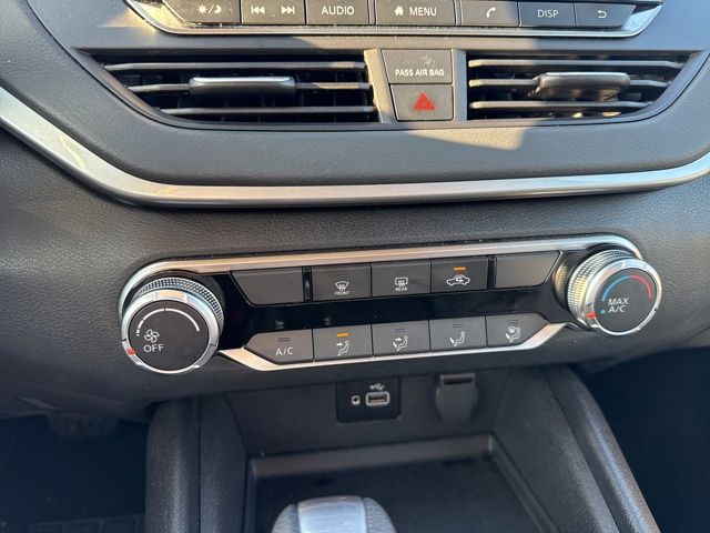 2024 Nissan Altima 2.5 S photo 13