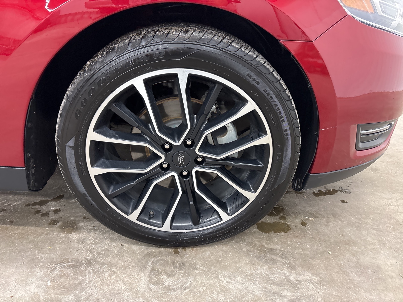 2018 Ford Taurus SEL photo 21
