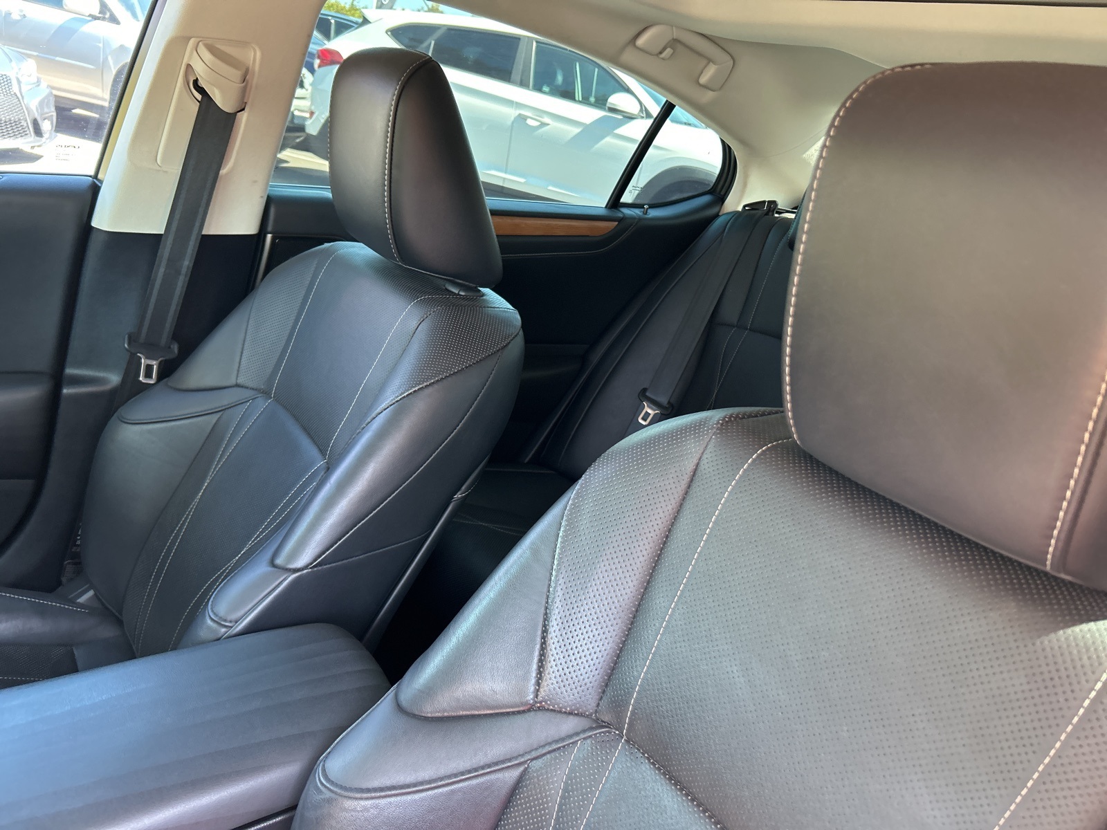 2020 Lexus ES 350 Luxury photo 7