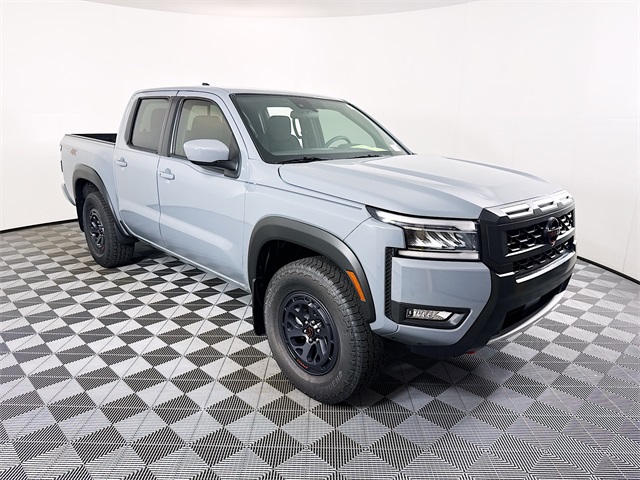 2025 Nissan Frontier PRO-4X's photo