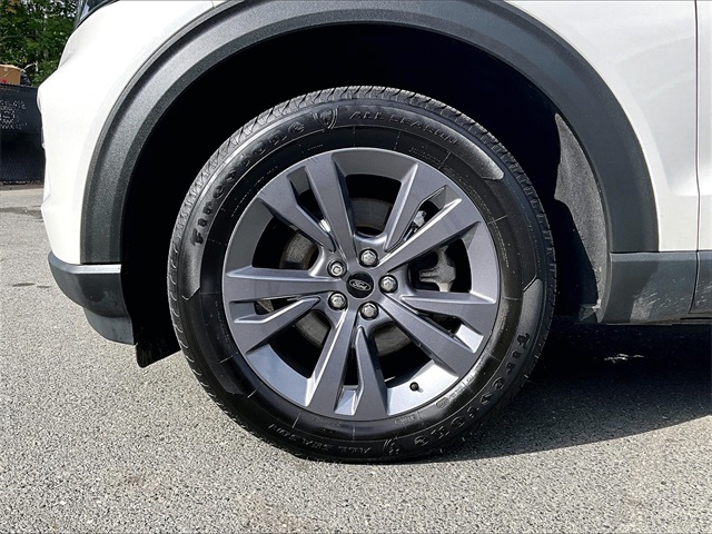 2022 Ford Explorer XLT photo 9