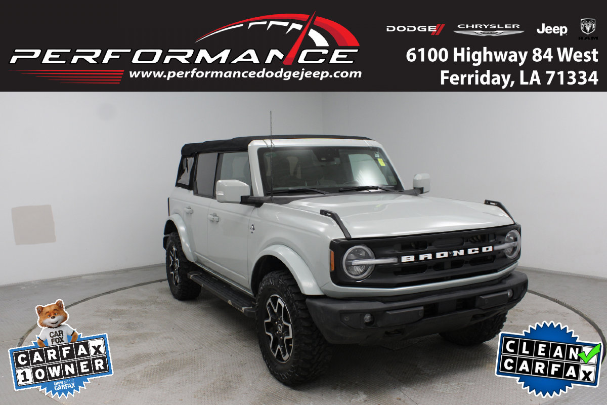2022 Ford Bronco 4-Door Outer Banks's photo