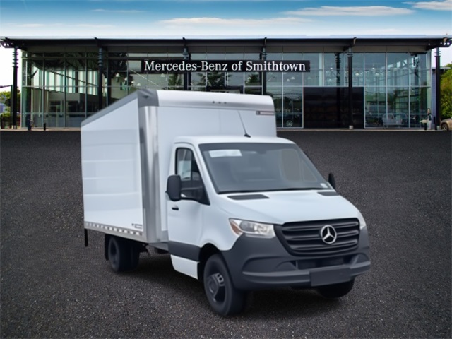 New 2024 Mercedes-Benz Sprinter Cab Chassis Box Truck Van in St