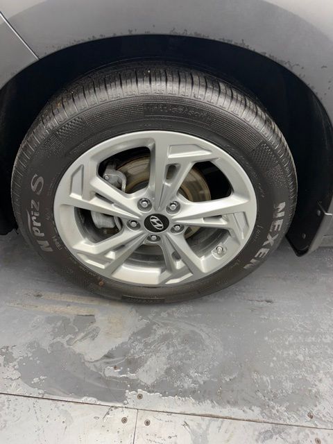 2023 Hyundai Kona SEL photo 25