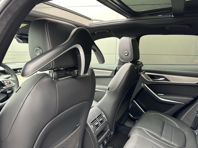2026 Jaguar F-PACE P250 R-Dynamic S photo 35
