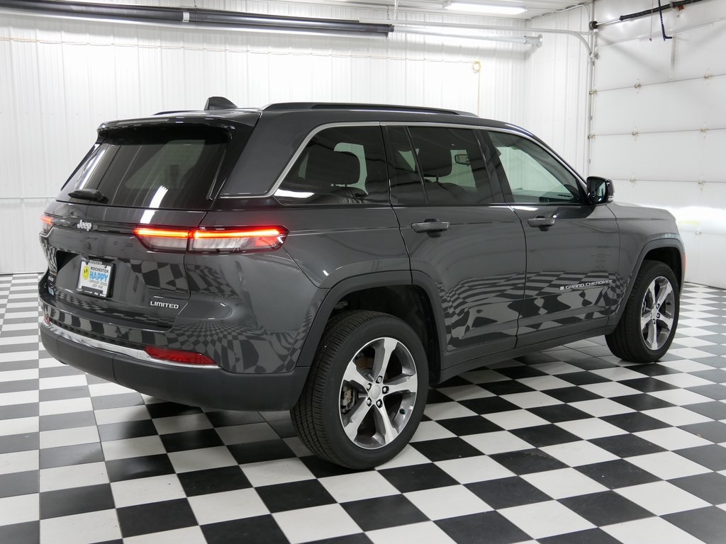 2024 Jeep Grand Cherokee Limited photo 2