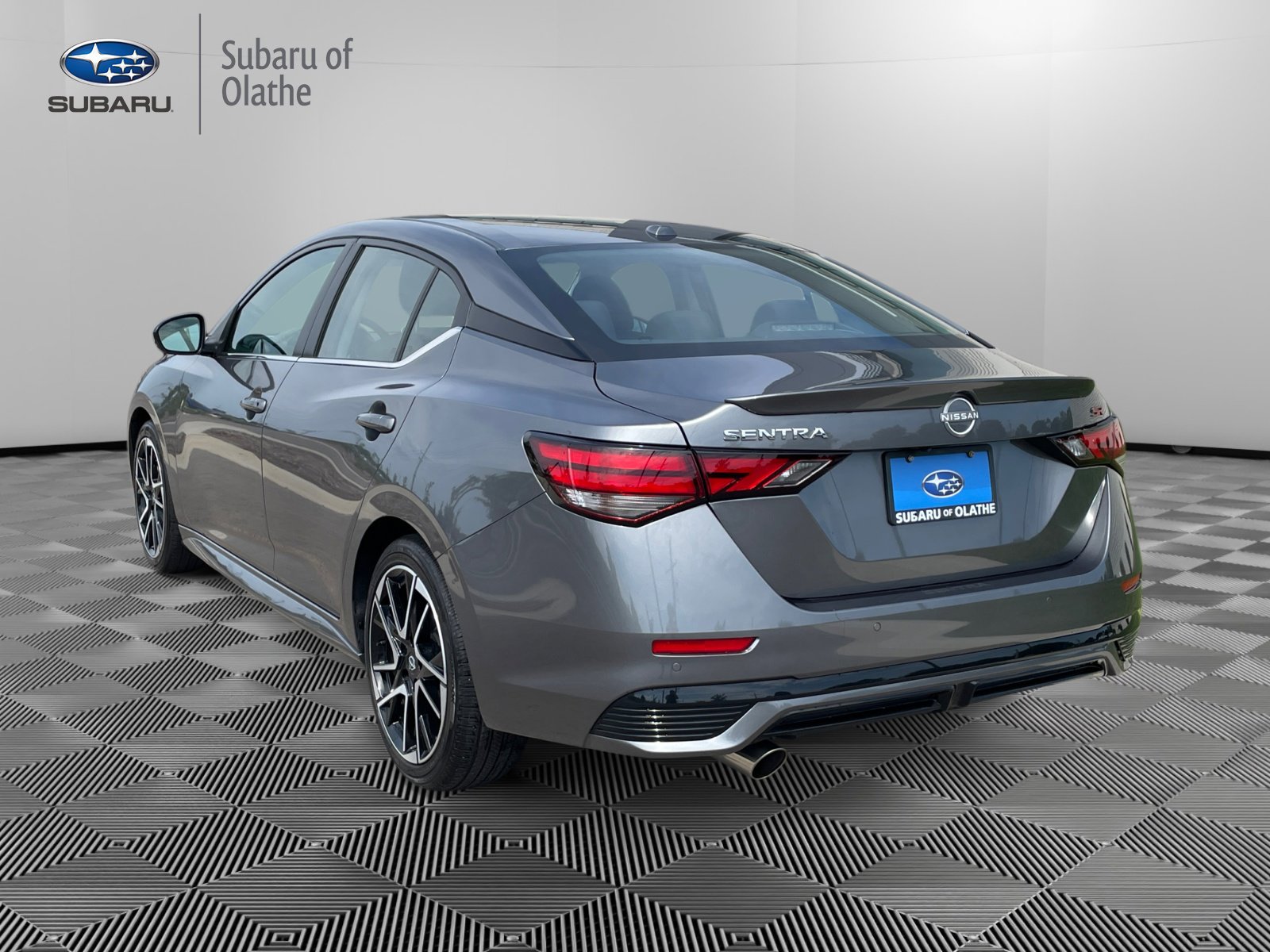 2024 Nissan Sentra SR photo 8