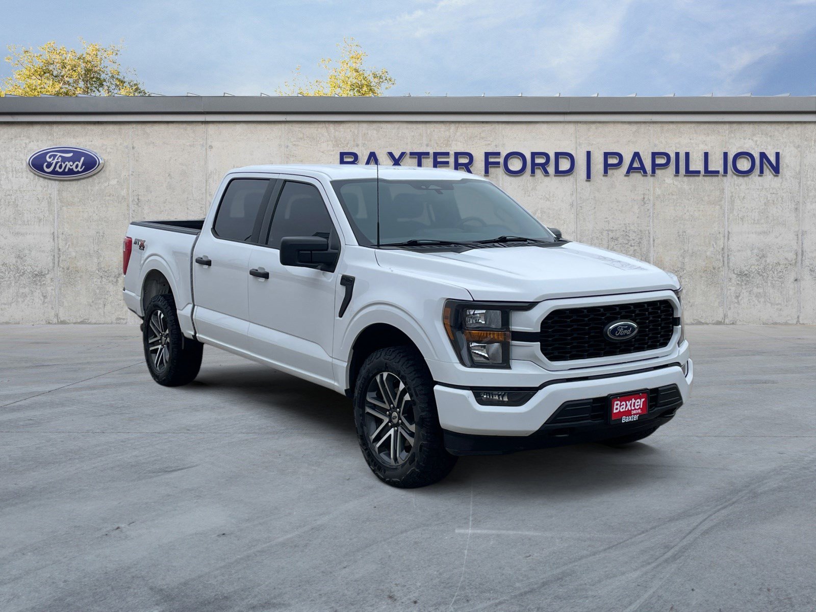 2023 Ford F-150 XL's photo