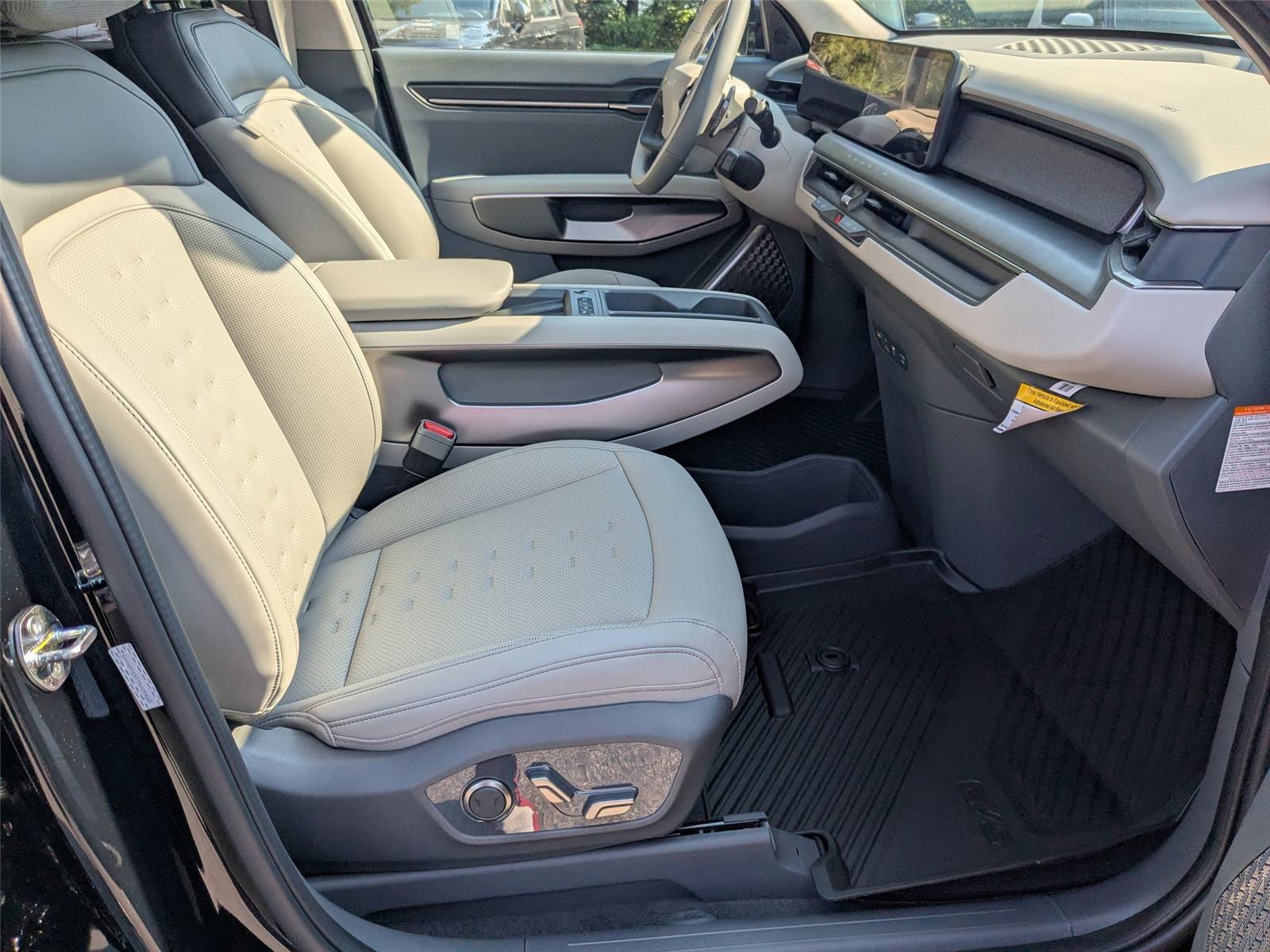 2026 Kia EV9 Wind photo 31