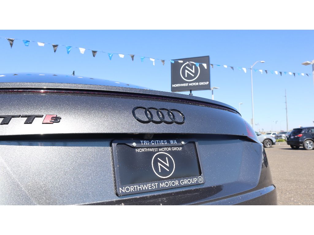 2017 Audi TTS photo 25