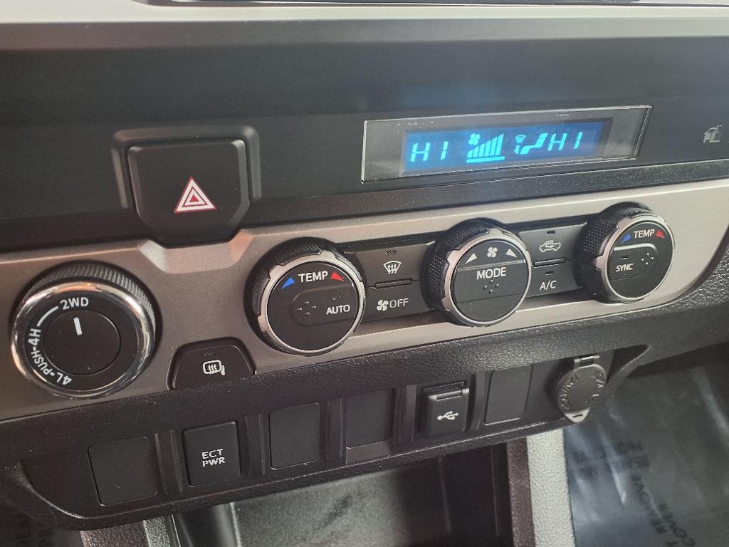 2023 Toyota Tacoma SR 4x4 photo 14