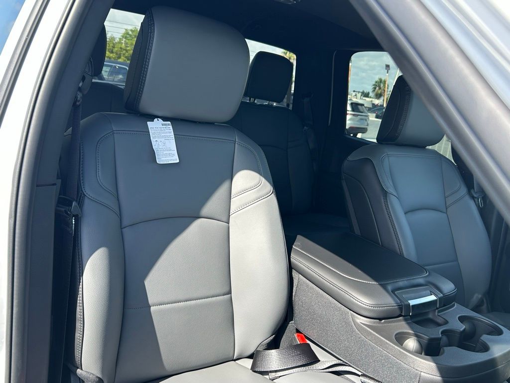 2025 Ram 2500 Tradesman photo 31