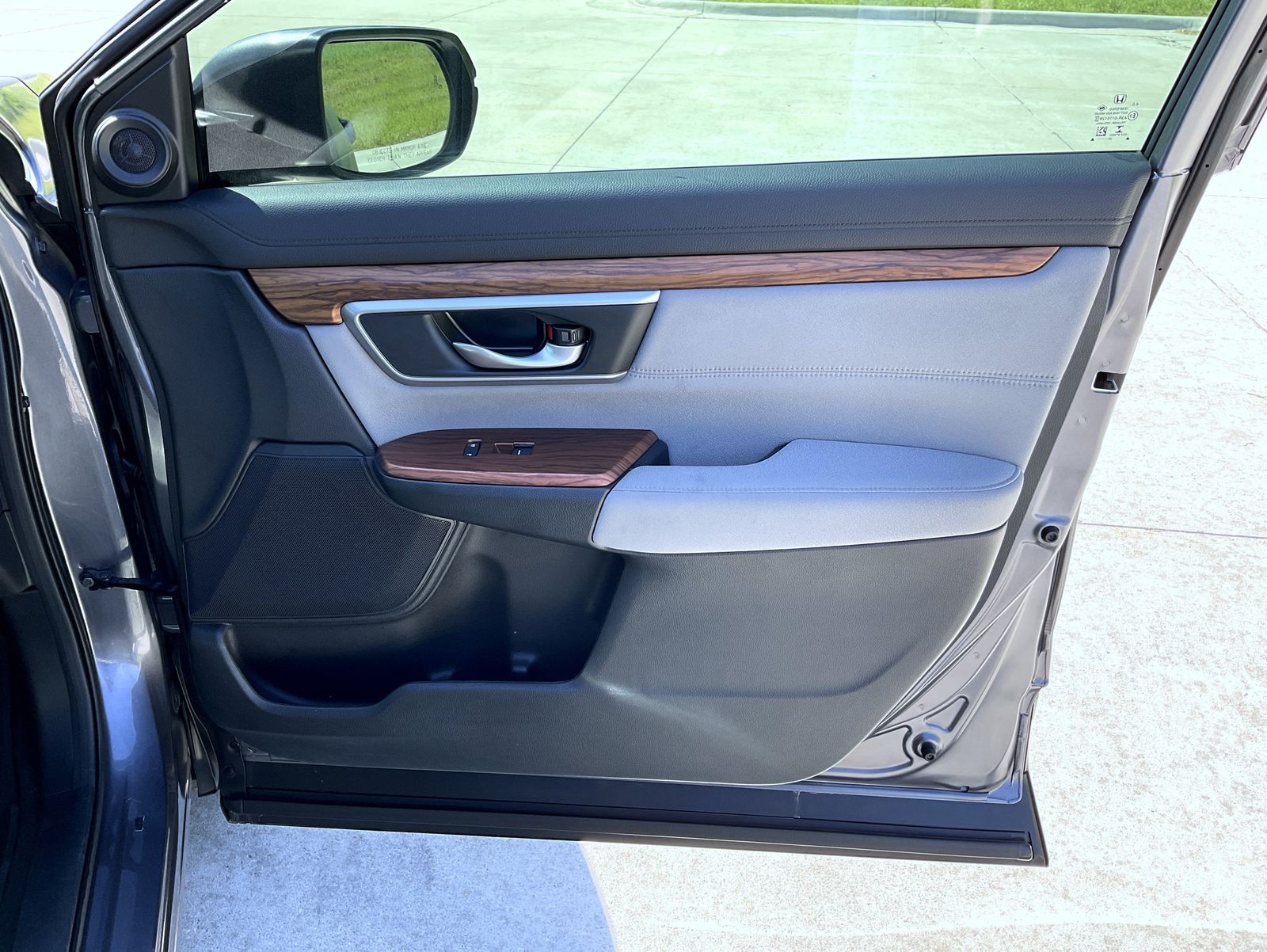 2020 Honda CR-V EX photo 17