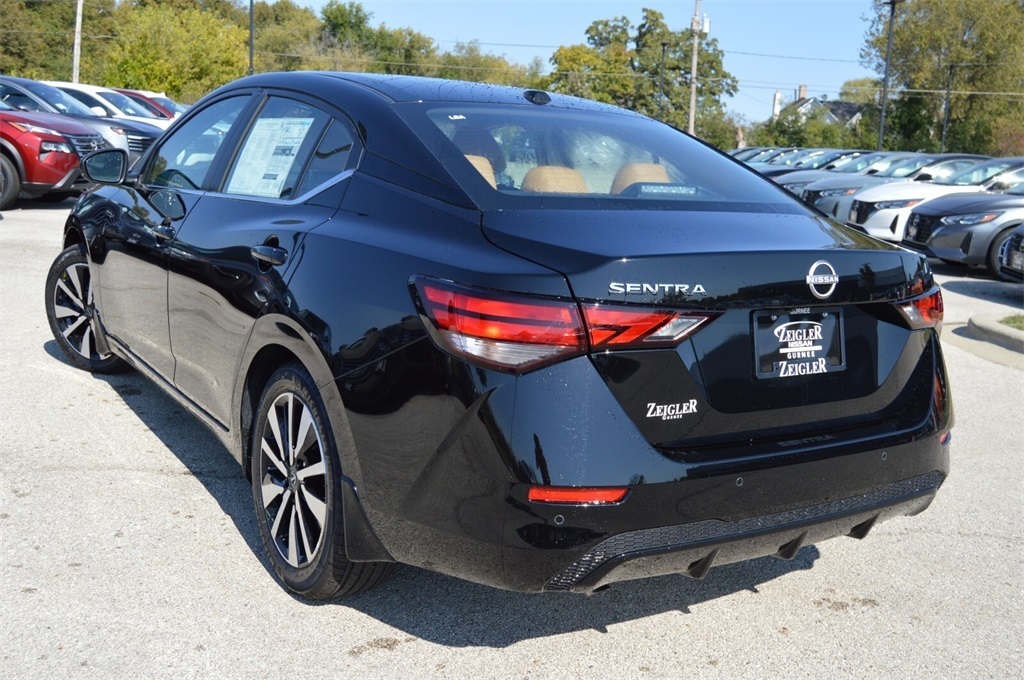 2025 Nissan Sentra SV photo 8