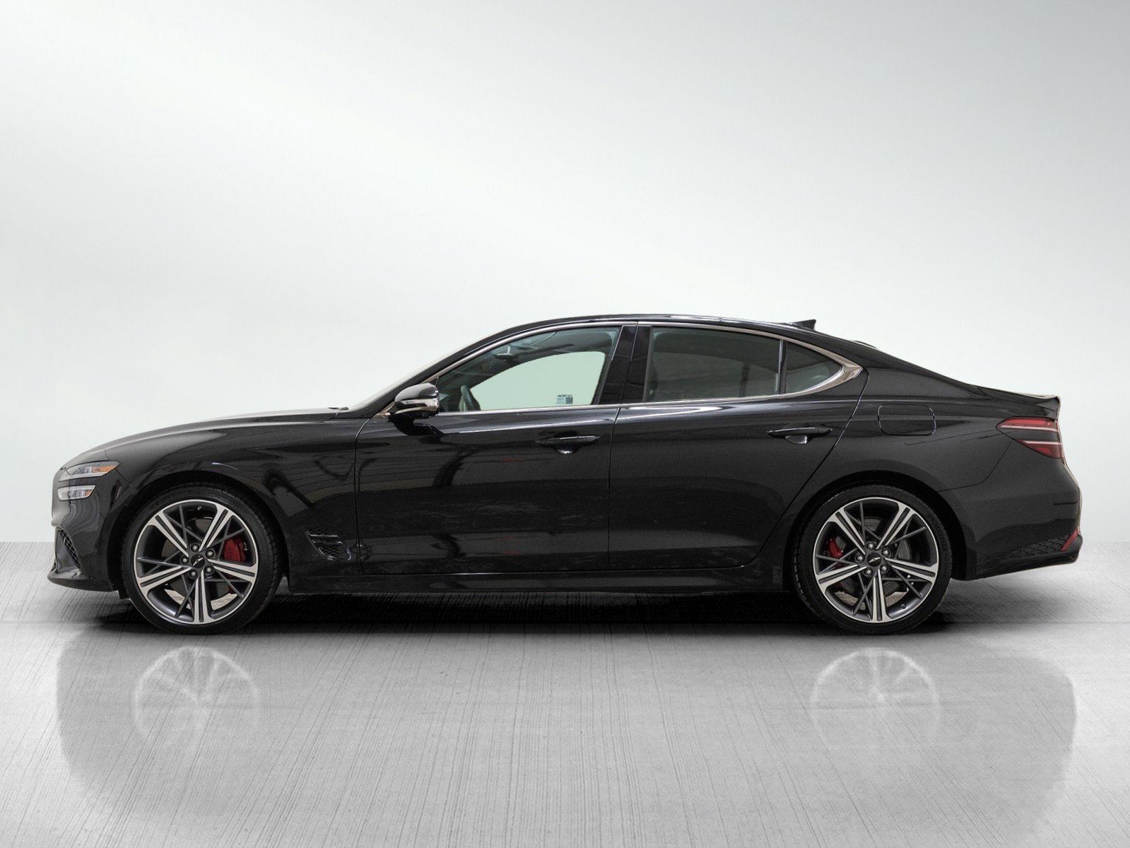 2025 Genesis G70 3.3T Sport Prestige photo 3