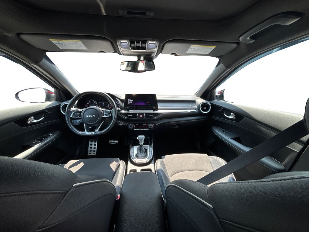 2023 Kia Forte GT-Line photo 15
