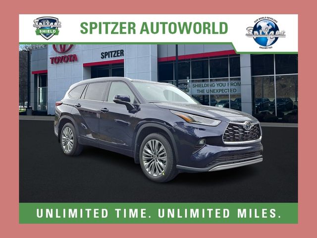 2025 Toyota Highlander Platinum's photo