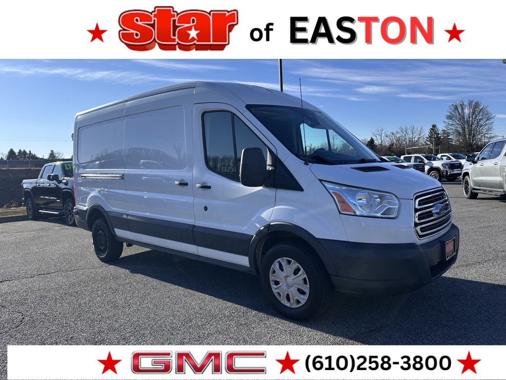 2015 Ford Transit Base's photo