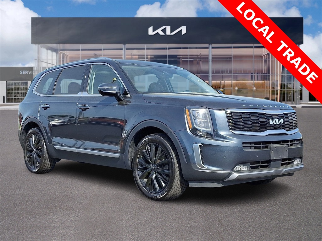 Certified Used 2022 Gray Kia SX image 1