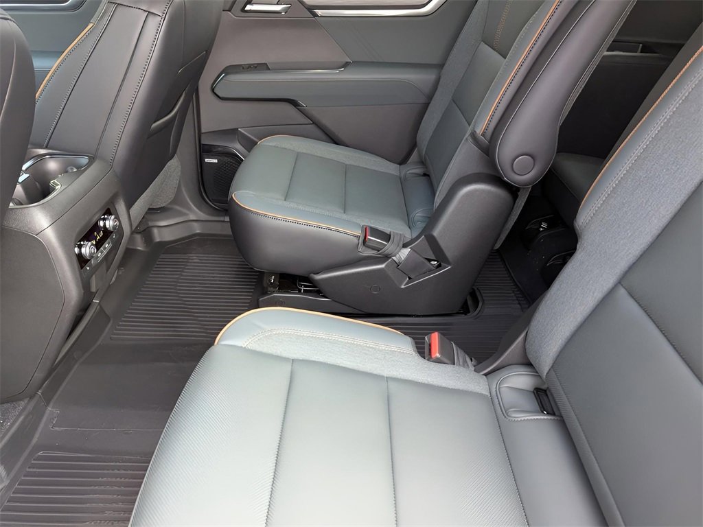 2026 Gmc Acadia AT4 photo 12