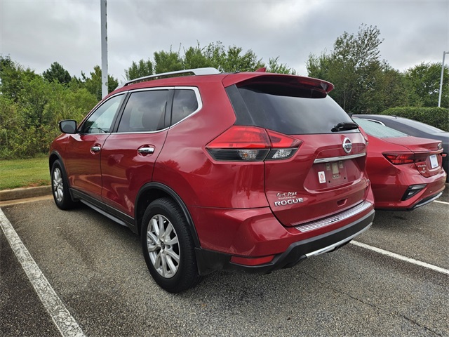 2017 Nissan Rogue SV photo 6