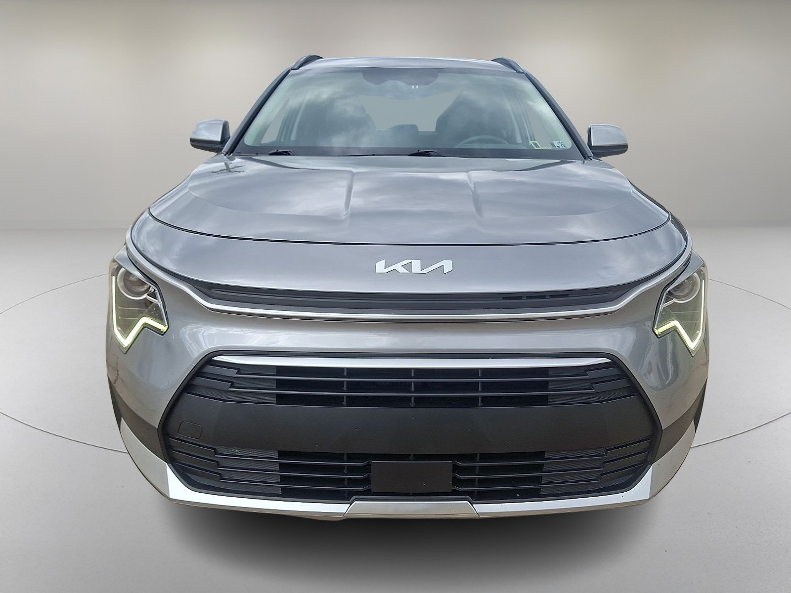 2023 Kia Niro EX photo 3