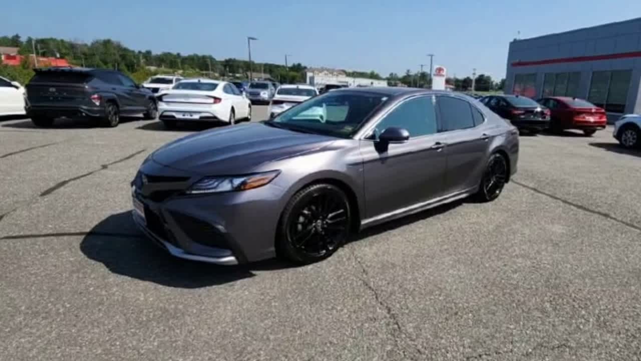 2024 Toyota Camry Hybrid XSE photo 4