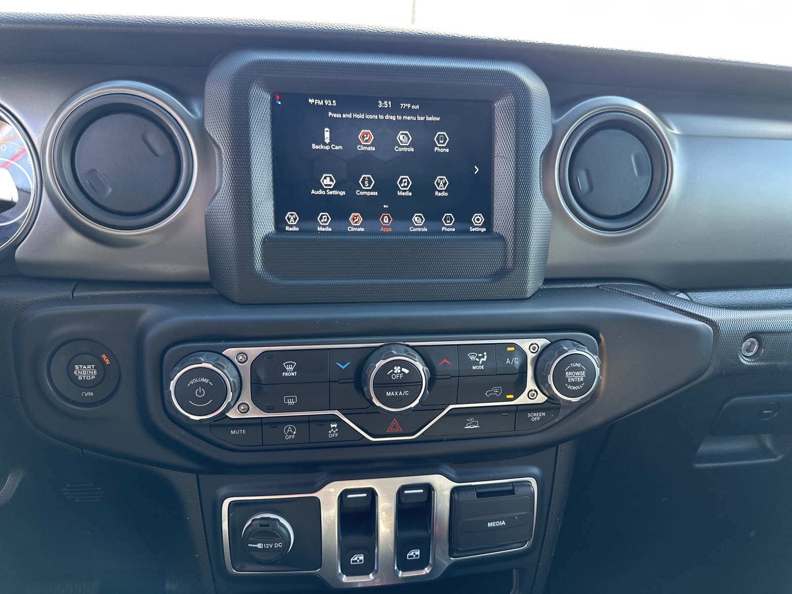 2022 Jeep Wrangler Sport S photo 8