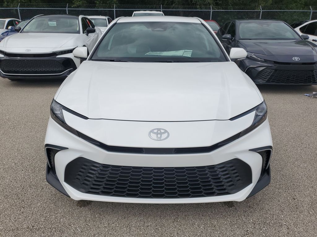 2025 Toyota Camry SE photo 2