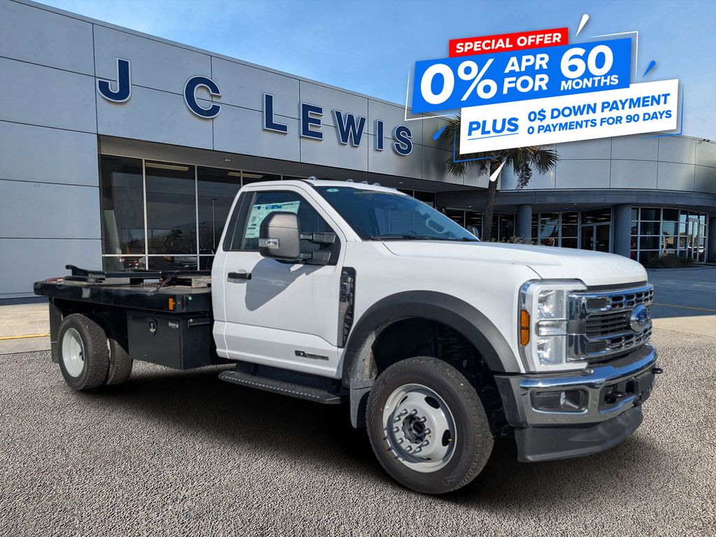 2025 Ford F-550 Super Duty Chassis Cab XL's photo