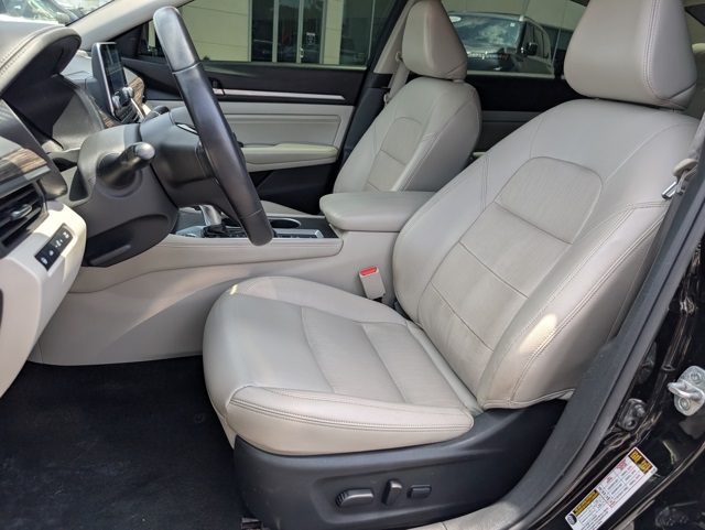 2019 Nissan Altima 2.5 Platinum photo 5