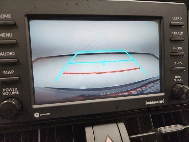2021 Toyota RAV4 XLE photo 3