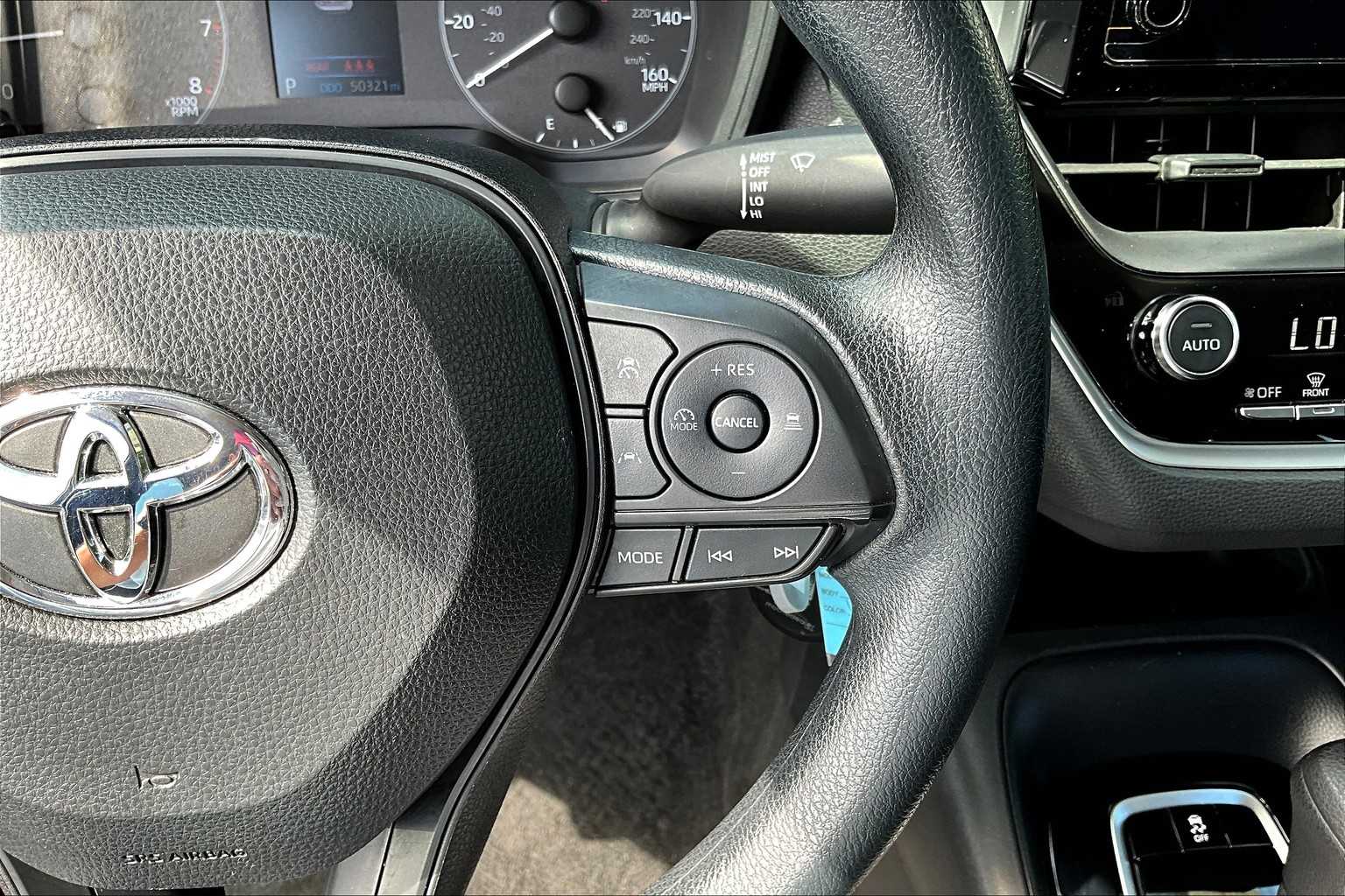2023 Toyota Corolla LE photo 22
