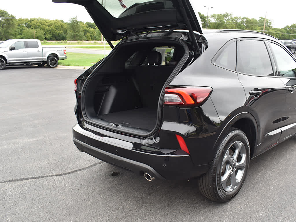 2024 Ford Escape ST-Line photo 22