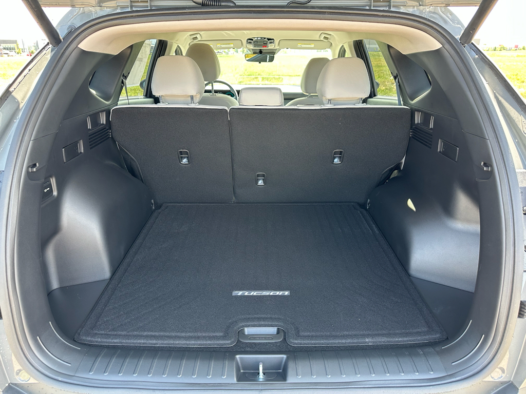 2025 Hyundai Tucson SEL photo 8